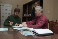 Entregan boletos de compra-venta de terrenos del Favaloro 2