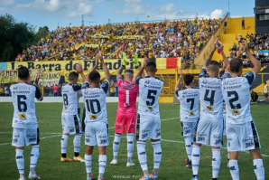 Flandria enfrenta a Chacarita en el Carlos V