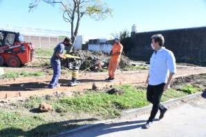 Comenzó la construcción de una nueva plaza en barrio San Cayetano
