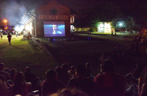 NUEVO CICLO DE &quot;BICI CINE&quot; EN CARLOS KEEN