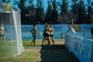 FLANDRIA GOLEÓ EN EL INICIO DEL CAMPEONATO