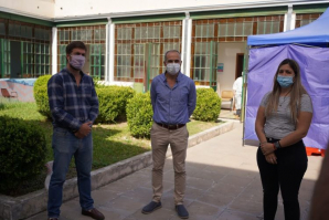 Ustarroz anunció arribo de 1500 vacunas y la creación de un nuevo vacunatorio en el CEF Nº 40