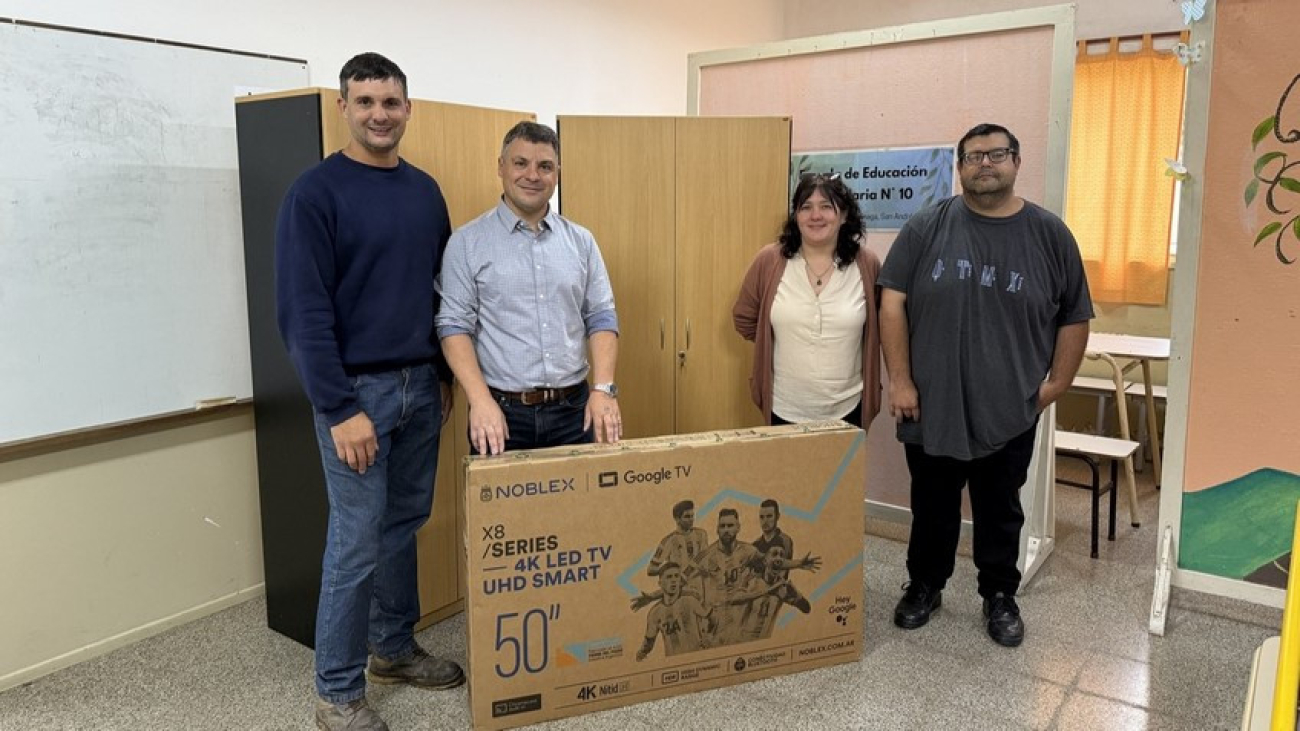 La Escuela Secundaria N° 10 de Azcuénaga recibió un gran aporte del Municipio