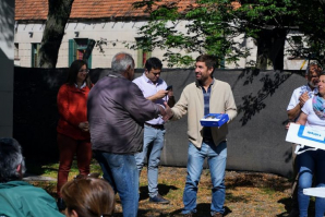 CONTINÚA LA ENTREGA DE TABLET A LOS ADULTOS MAYORES EN MERCEDES