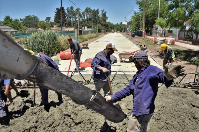 Inauguran el acceso a Los Laureles con un festival organizado por los vecinos