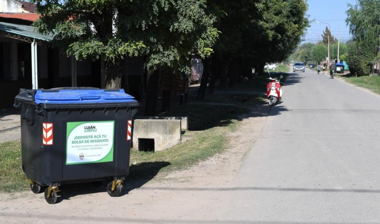 Luján Limpio: se instalaron contenedores en el barrio Juan XXII