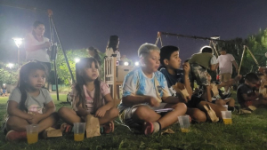 Comenzó cine bajo las estrellas en San Andrés de Giles