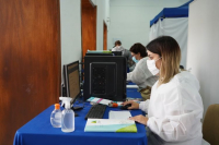 Comenzó la vacunación de otros 1.600 mercedinos entre 70 y 80 años