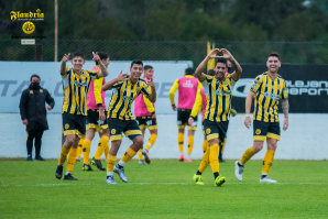 FLANDRIA VISITA A DEFENSORES UNIDOS