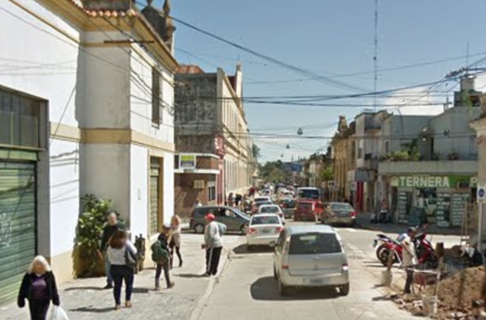 Acosaron y persiguieron a una adolescente en el centro de Luján