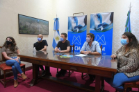 Costa y Ustarroz firman convenio para sumar a Mercedes al programa “Comprá Más Cerca”