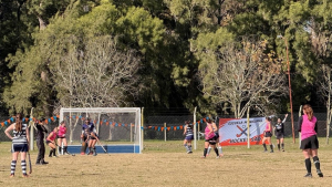 San Andrés de Giles: Se inauguró la Escuela Municipal de Hockey