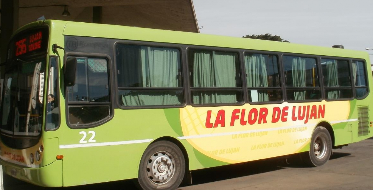 LA LÍNEA DE COLECTIVOS &quot;LA FLOR DE LUJÁN&quot; SUSPENDERÁ RECORRIDOS