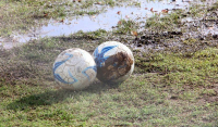 FUTBOL: ENTRE LA LLUVIA Y EL COVID