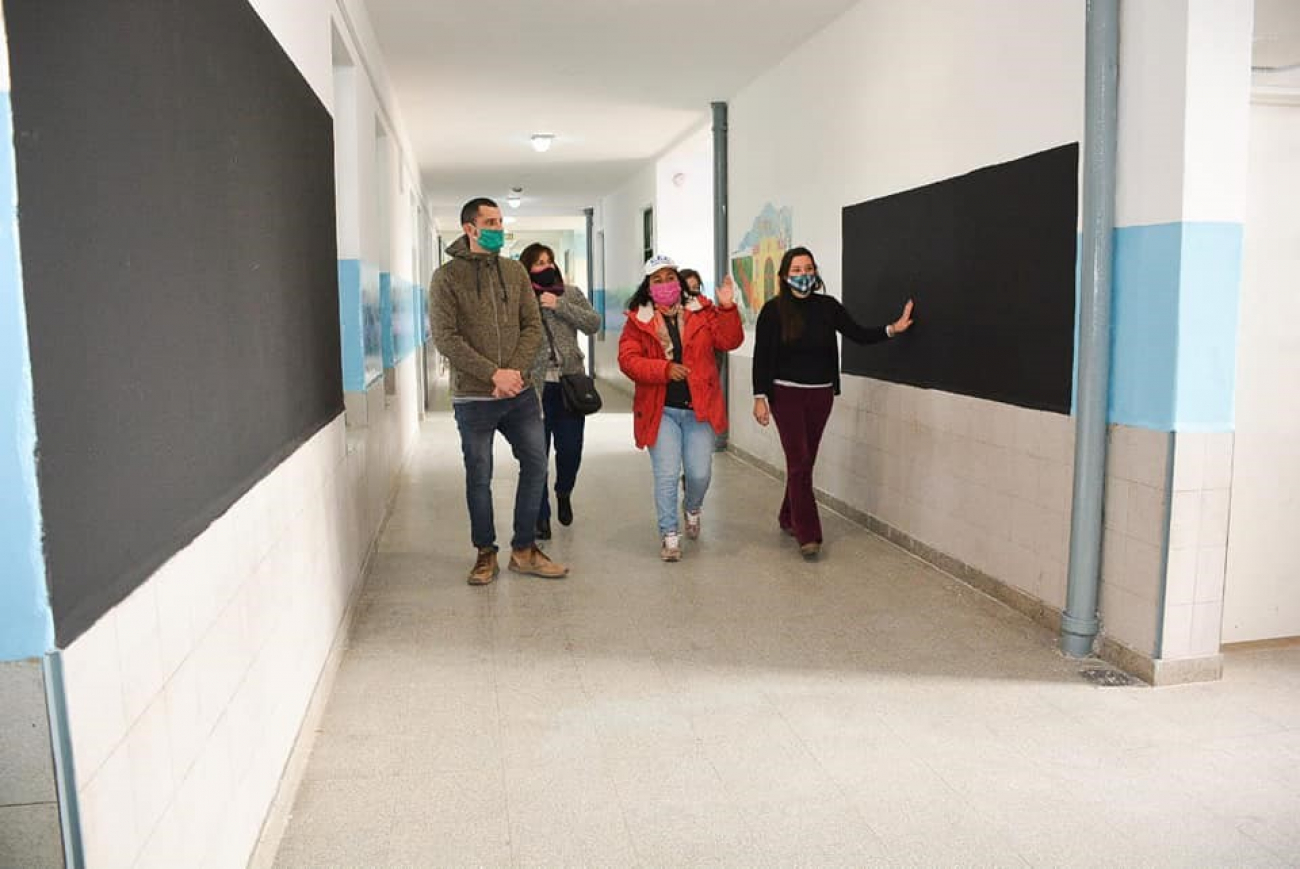 Escuela N° 21 de Almirante Brown concluyó obras y refacciones