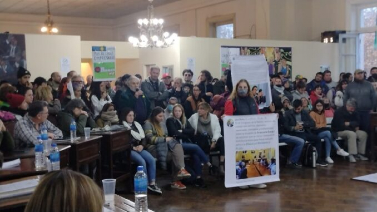 Musso denunció a vecinos que se manifestaron en el HCD