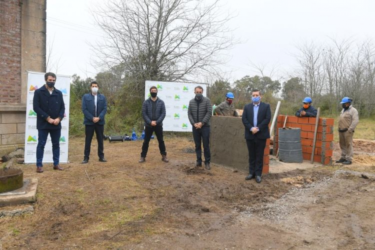 Ustarroz firma convenio con el Ministro de Infraestructura por importantes obras para Mercedes