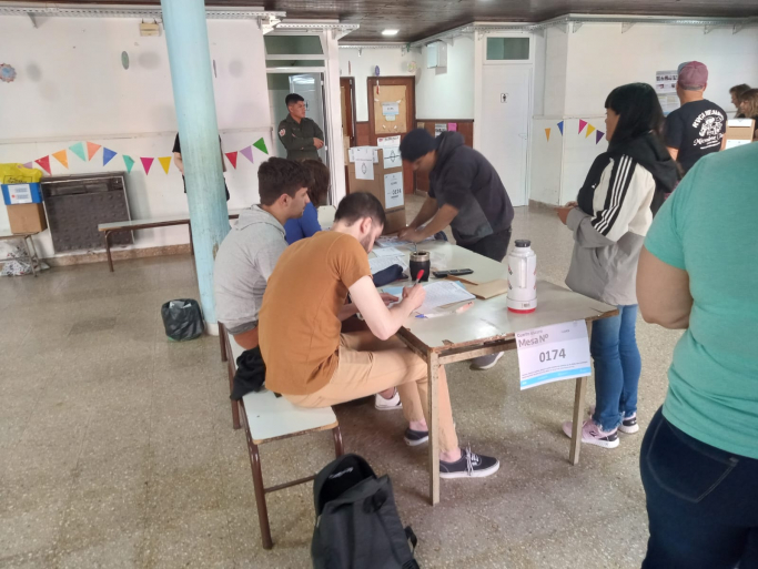 Comenzaron a votar en Luján