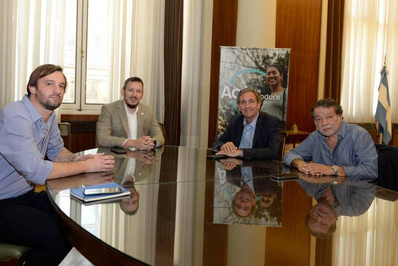 Mancini gestiona la llegada de nuevos cajeros del Banco Provincia para Suipacha y Rivas