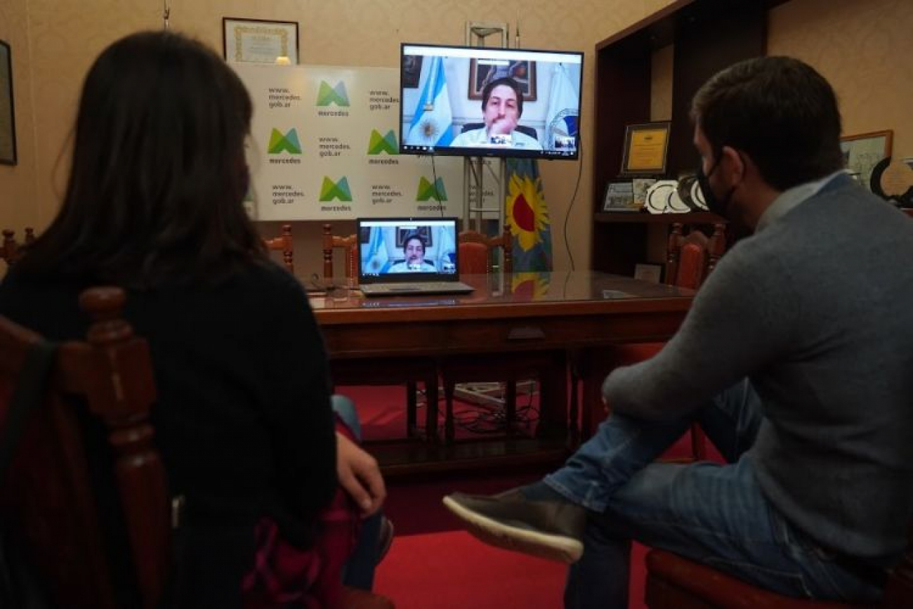 VIDEOCONFERENCIA ENTRE EL MUNICIPIO DE MERCEDES Y MINISTERIO DE EDUCACIÓN