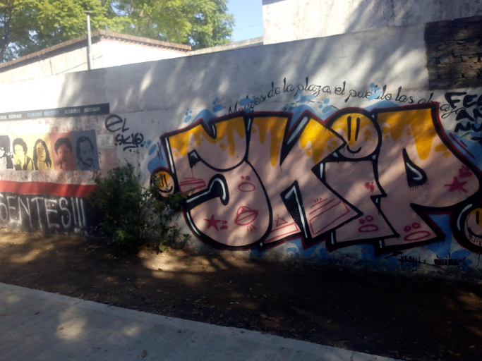 Vandalizaron un mural de las Madres de Plaza de Mayo en Luján