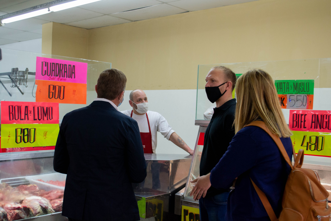 IGNACIO CASTAÑOS RECORRIÓ COMERCIOS JUNTO A DIRIGENTES NACIONALES