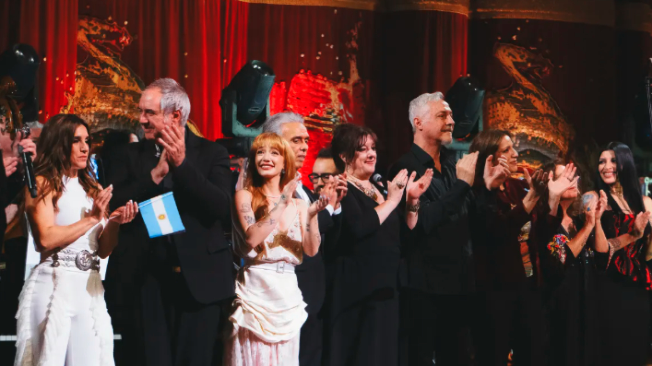 Artista suipachense cantó en el Colón en homenaje a Mercedes Sosa