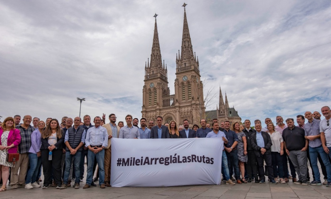Intendentes bonaerenses reclaman por el estado de las rutas en Luján