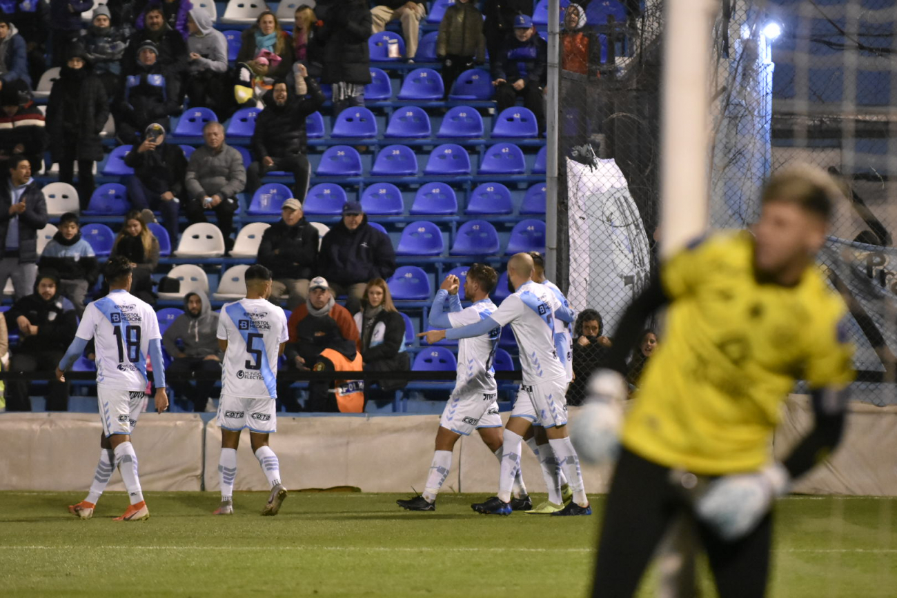 Flandria perdió frente a Temperley