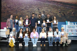 La Feria del Libro con sello suipachense: se presentó el libro del Concurso Literario Luis Andrés Darritchon