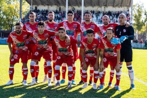 LUJÁN CONSIGUIÓ UN TRIUNFO CLAVE Y ESCALA