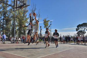 Celebrarán el primer año de las canchas de Básquet del Parque San Martín