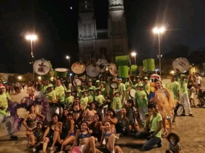 Piden "no reirse" de las comparsas