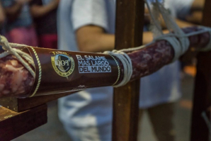 San Andrés de Giles se prepara para la 4ª Fiesta del Salame más Largo de Argentina