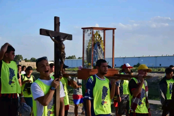 Fundación que trabaja con adicciones peregrina a Luján