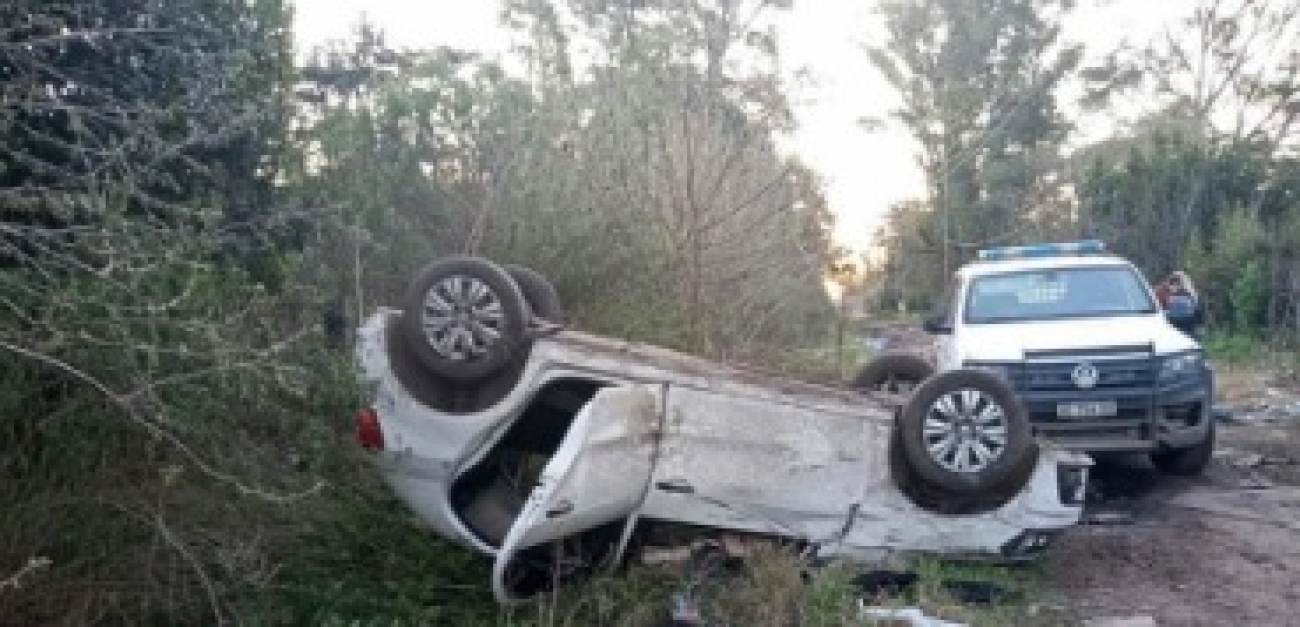 CINCO DETENIDOS POR EL ROBO DE UN AUTO
