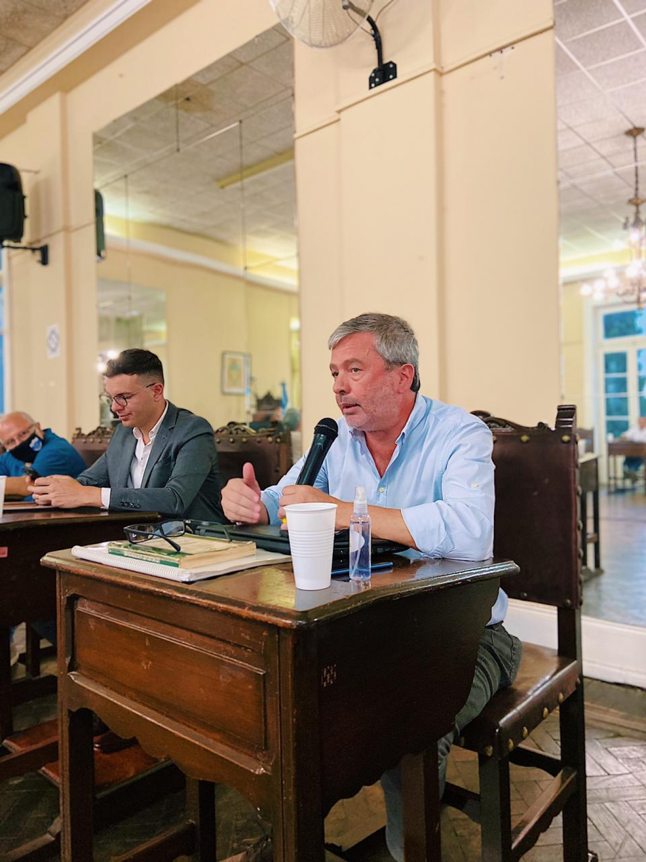CASSET: "OTRA VEZ SIN AGUA: NO SABEN, NO SIRVEN"