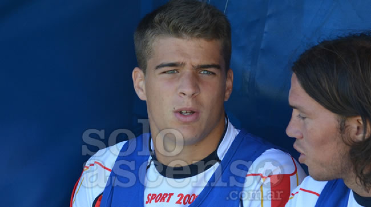 FLANDRIA INCORPORÓ UN DELANTERO