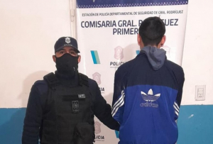 Arrestaron a un ladrón de 16 años en barrio Bicentenario