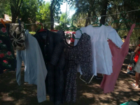 Mujeres se organizan y hacen feria y trueque en el barrio San Cayetano