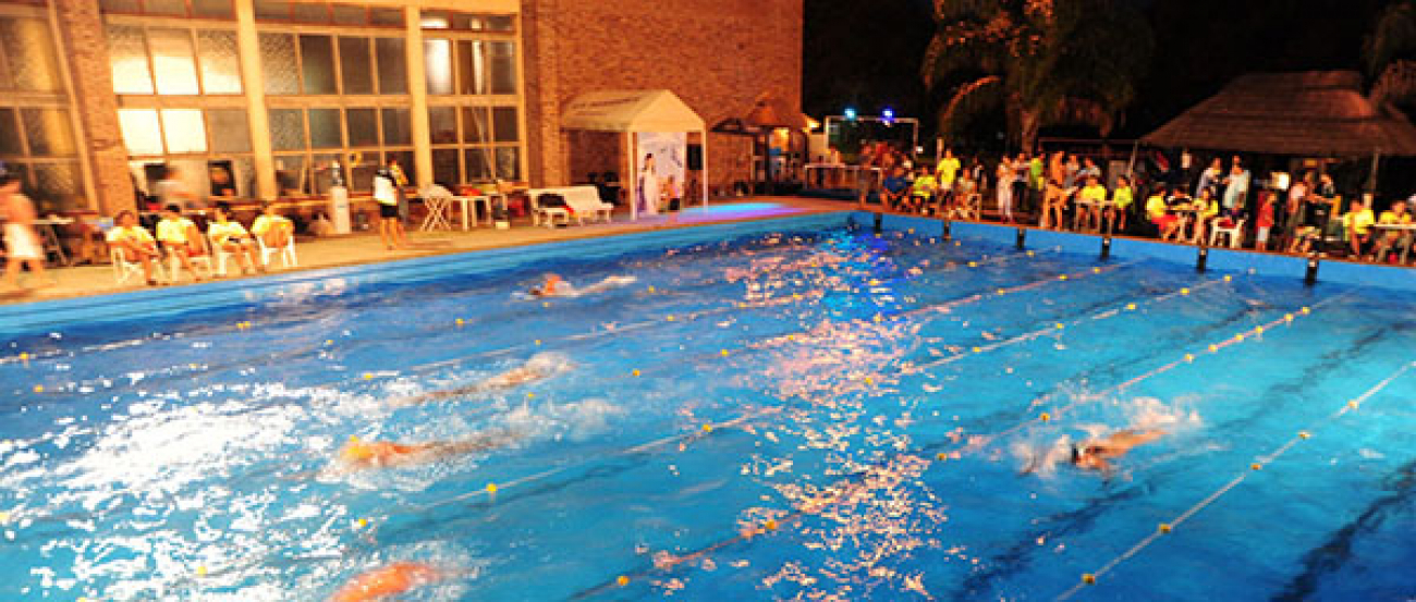 NUEVA EDICIÓN DE LAS "CUATRO HORAS DE NADO" EN EL CLUB EL TIMÓN