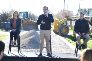Presentaron el Programa de Empedrado de más de 500 calles de tierra en barrios y localidades