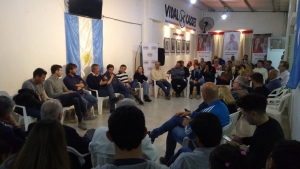 REFERENTES LOCALES PRONUNCIARON APOYO A FERNANDO CASSET