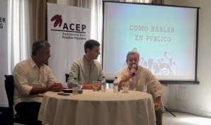 CON TOTAL ÉXITO SE DESARROLLO LA CHARLA "CLAVES PARA UNA COMUNICACIÓN EXITOSA"